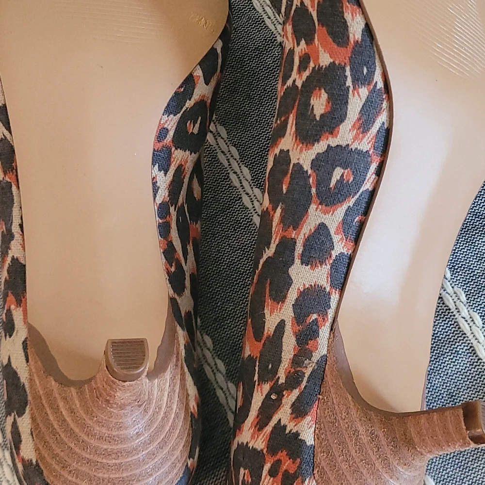 Sole Society leopard print kitten heels - Picture 3 of 3
